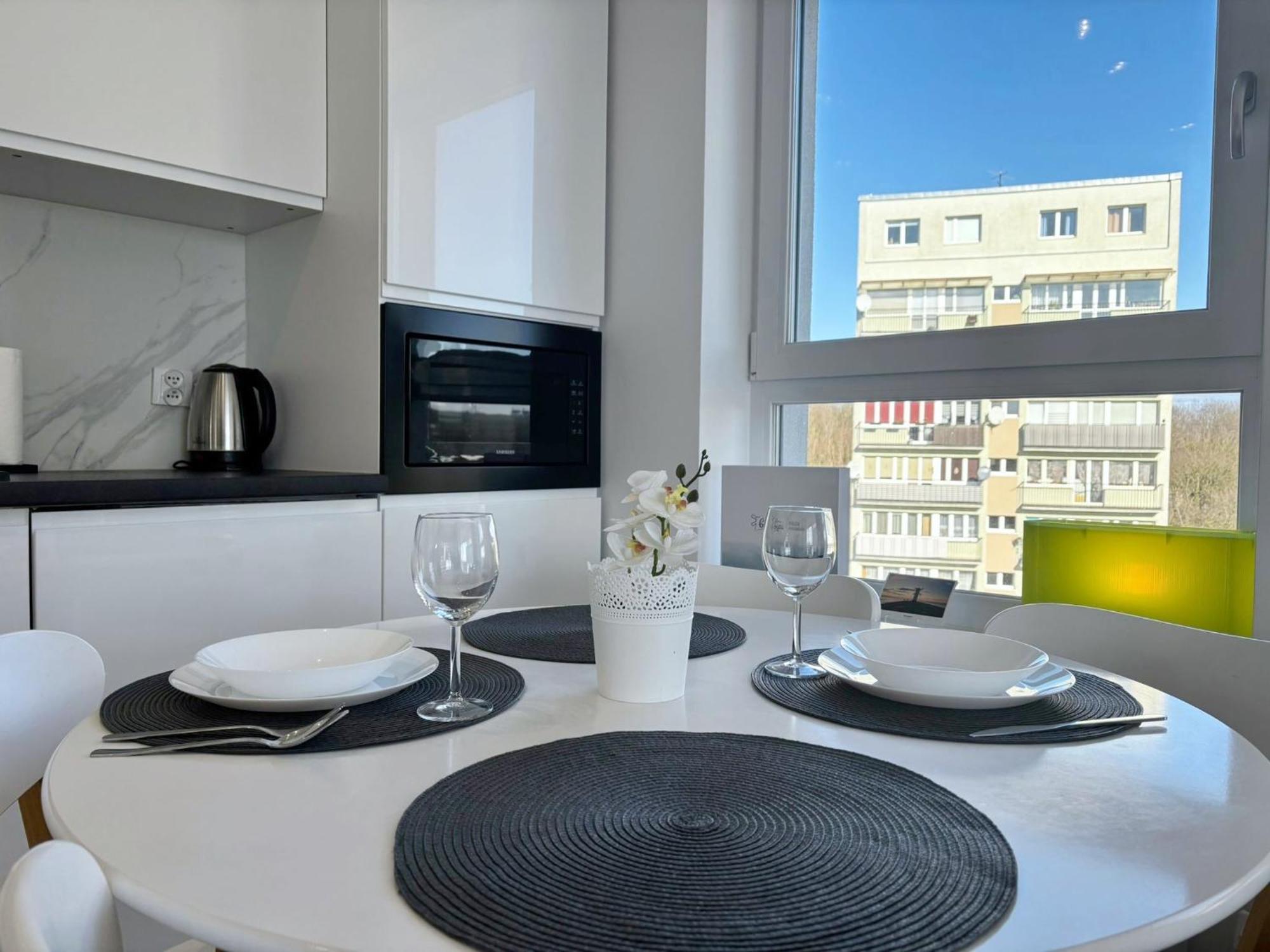 Sun Towers - Apartamenty Bryza - Apartamenty Z Parkingiem Svinoústí Exteriér fotografie